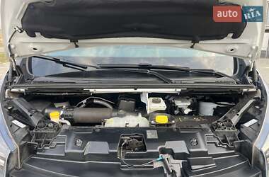 Грузовой фургон Renault Trafic 2020 в 