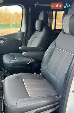 Мінівен Renault Trafic 2021 в 