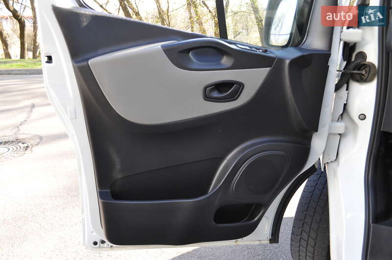 Грузовой фургон Renault Trafic 2019 в Киеве