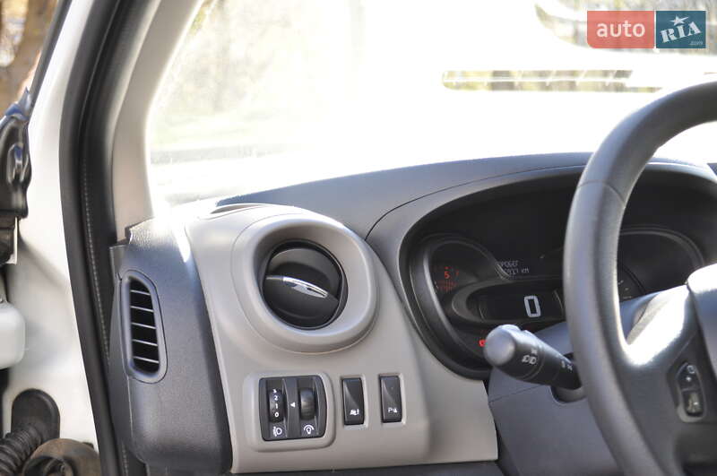 Грузовой фургон Renault Trafic 2019 в Киеве