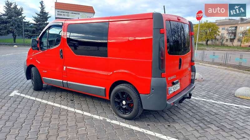 Минивэн Renault Trafic 2003 в Вознесенске