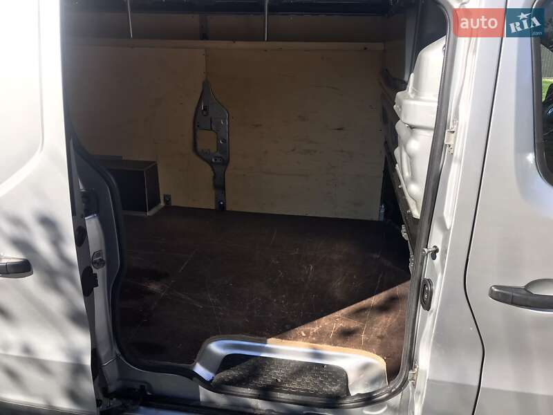 Микроавтобус Renault Trafic 2016 в Виннице фото 6 Микроавтобус Renault Trafic 2016 в Виннице