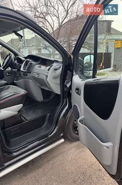 Мінівен Renault Trafic 2014 в 