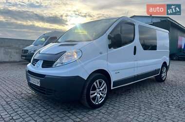 Минивэн Renault Trafic 2012 в 
