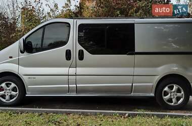 Минивэн Renault Trafic 2013 в 
