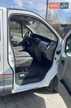 Минивэн Renault Trafic 2005 в 