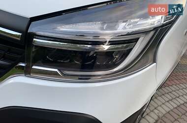 Грузовой фургон Renault Trafic 2020 в 