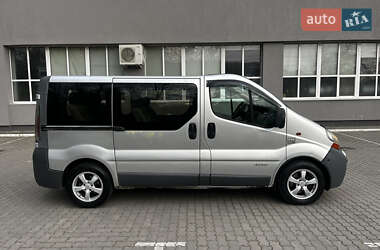 Минивэн Renault Trafic 2006 в 