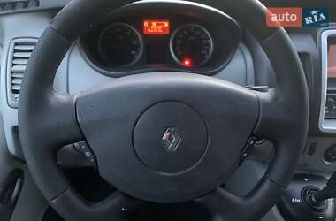 Грузовой фургон Renault Trafic 2012 в 
