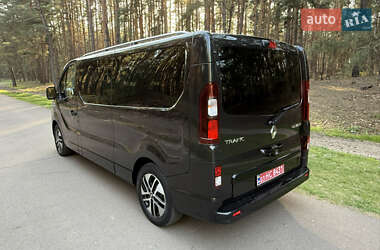 Минивэн Renault Trafic 2021 в 