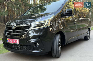 Минивэн Renault Trafic 2021 в 