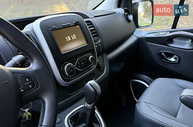 Минивэн Renault Trafic 2021 в 