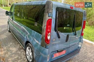 Минивэн Renault Trafic 2012 в 