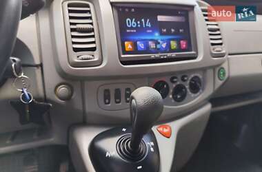 Мінівен Renault Trafic 2009 в 