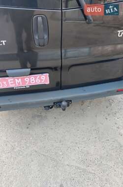 Вантажний фургон Renault Trafic 2011 в 