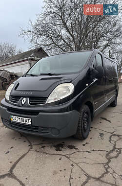 Грузовой фургон Renault Trafic 2010 в 