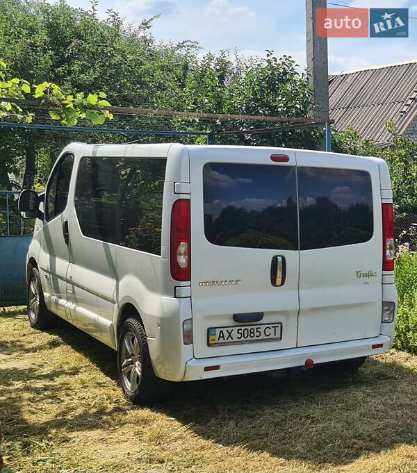 Минивэн Renault Trafic 2008 в 