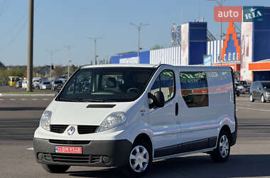 Минивэн Renault Trafic 2014 в 