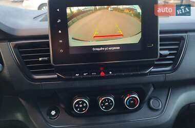 Вантажний фургон Renault Trafic 2022 в 
