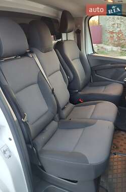 Вантажний фургон Renault Trafic 2022 в 