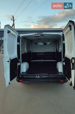 Вантажний фургон Renault Trafic 2022 в 