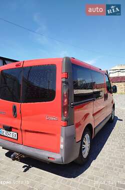 Мінівен Renault Trafic 2004 в 