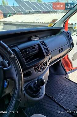 Мінівен Renault Trafic 2004 в 