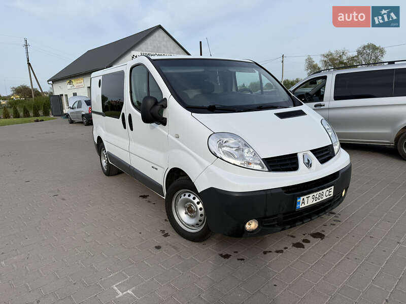 Вантажний фургон Renault Trafic 2014 в 