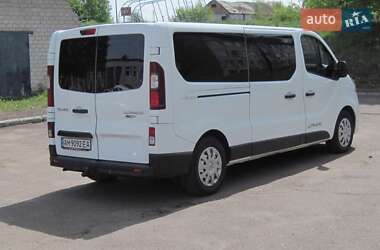 Мінівен Renault Trafic 2016 в 