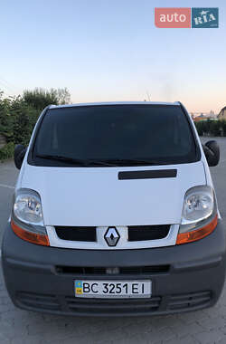 Минивэн Renault Trafic 2004 в Городке