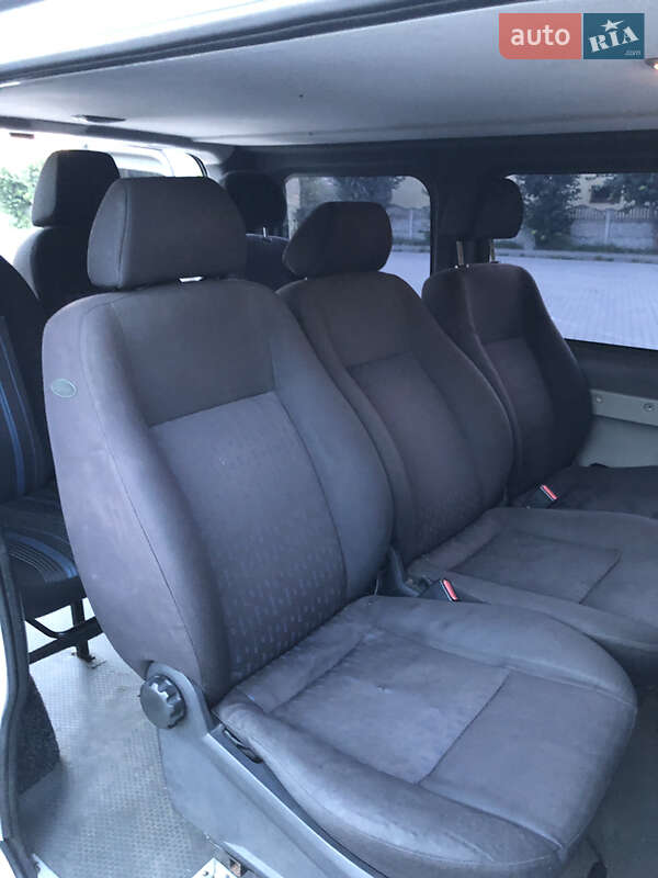 Минивэн Renault Trafic 2004 в Городке