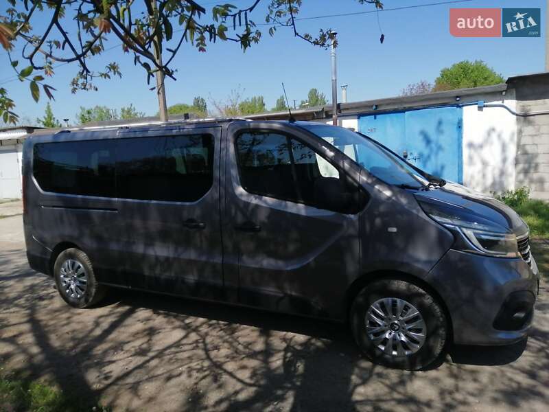 Мінівен Renault Trafic 2020 в 