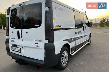Минивэн Renault Trafic 2005 в 