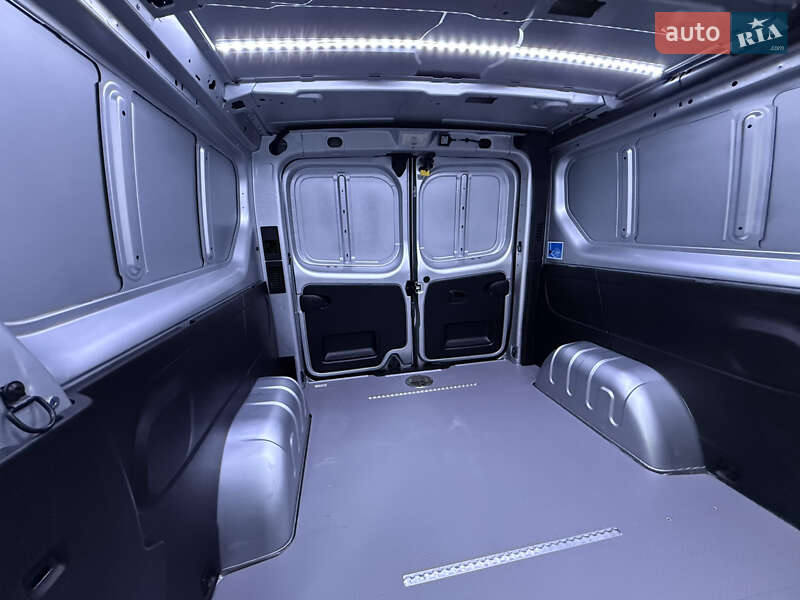 Другие грузовики Renault Trafic 2021 в Киеве