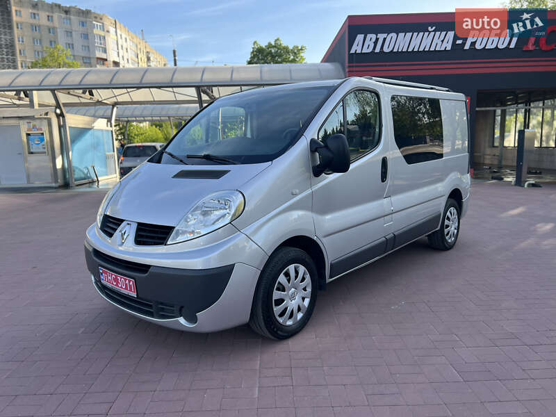 Мінівен Renault Trafic 2013 в Рівному