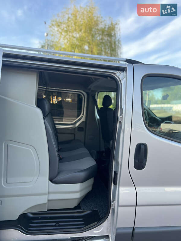 Мінівен Renault Trafic 2013 в Рівному
