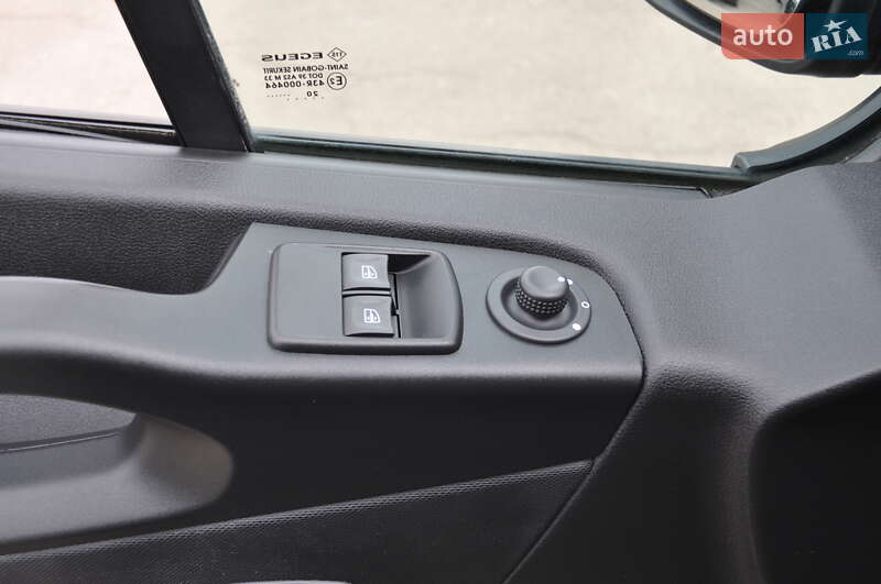 Мінівен Renault Trafic 2020 в Києві