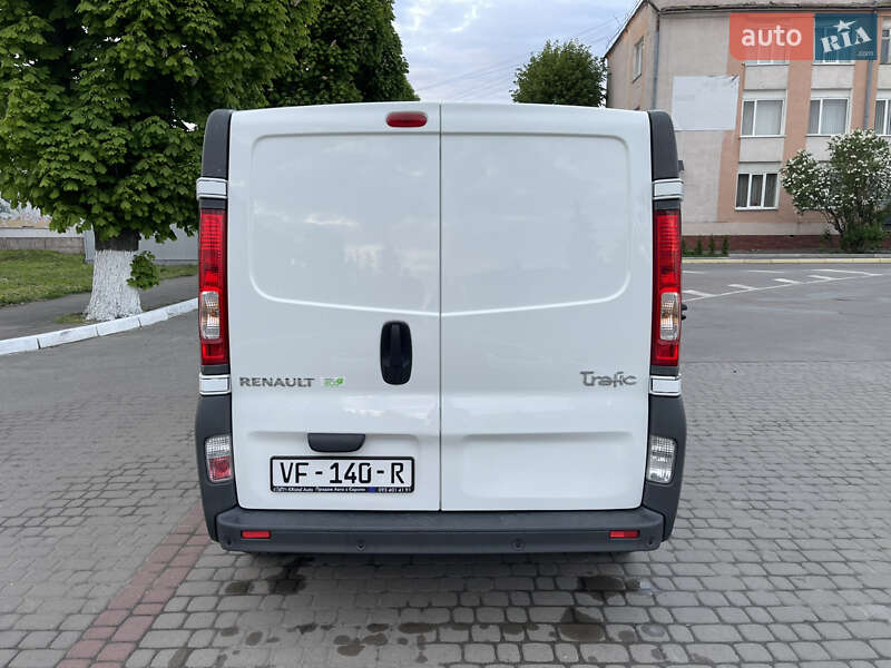 Вантажний фургон Renault Trafic 2014 в Радивиліві
