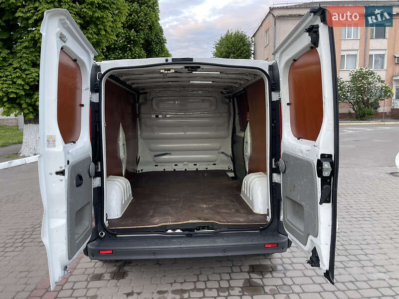 Вантажний фургон Renault Trafic 2014 в Радивиліві