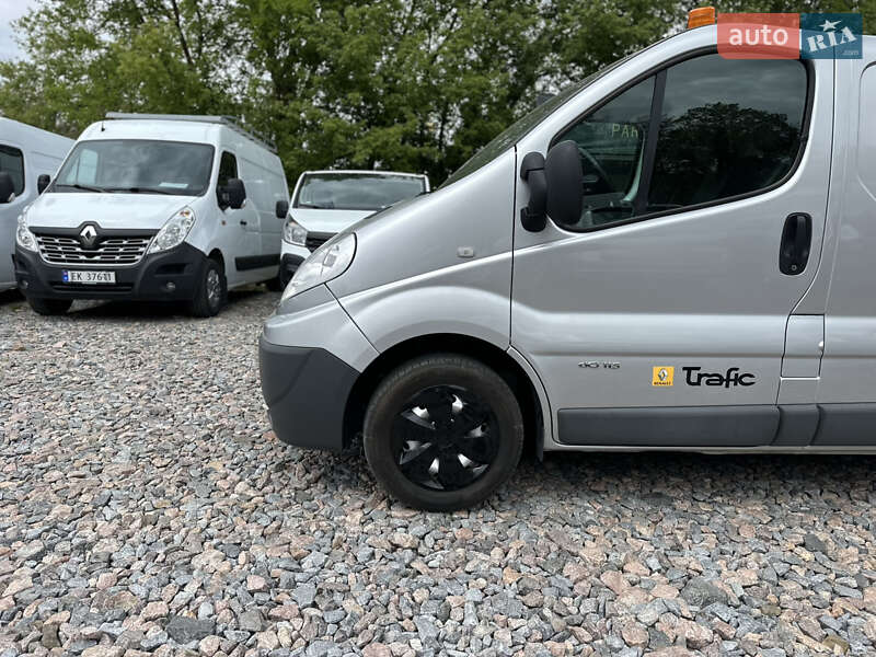 Вантажний фургон Renault Trafic 2013 в Рівному