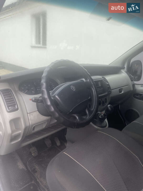 Минивэн Renault Trafic 2002 в Ровно