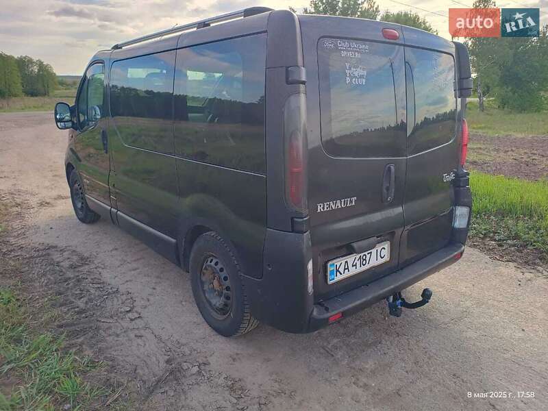 Минивэн Renault Trafic 2006 в Киеве фото 5 Минивэн Renault Trafic 2006 в Киеве