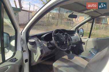 Минивэн Renault Trafic 2010 в 