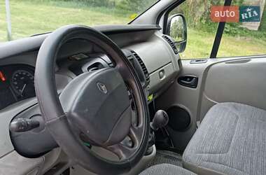 Грузовой фургон Renault Trafic 2006 в 