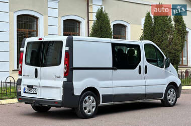 Мінівен Renault Trafic 2011 в 