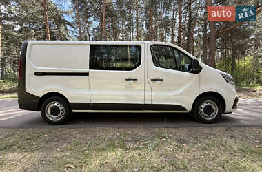 Вантажний фургон Renault Trafic 2023 в 