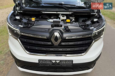 Вантажний фургон Renault Trafic 2023 в 