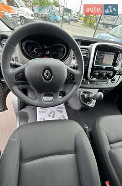 Мінівен Renault Trafic 2016 в 