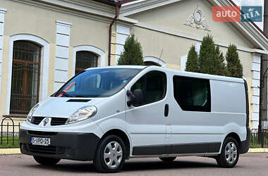 Мінівен Renault Trafic 2011 в 