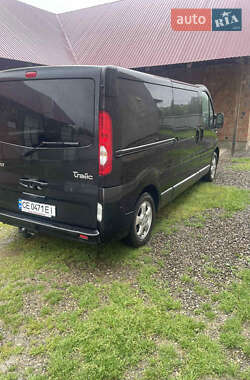 Минивэн Renault Trafic 2010 в 